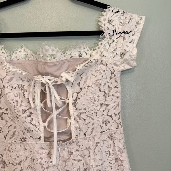 Tobi Mini Floral Lace Dress M White Off Shoulder Bodycon Cocktail Party Prom NWT - Picture 3 of 12